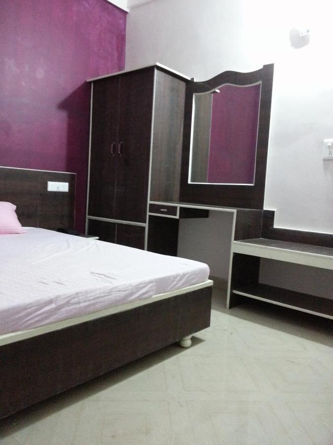 Hotel Sanchita Palace Forbesganj Exterior photo
